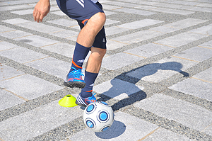 染谷先生のトレセン＆セレクション虎の巻「バウンドボールのインサイドトラップ」 | ジュニアサッカーを応援しよう！